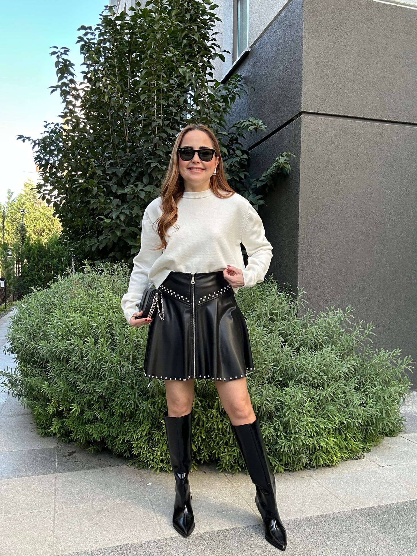 Droplu volanlı deri etek