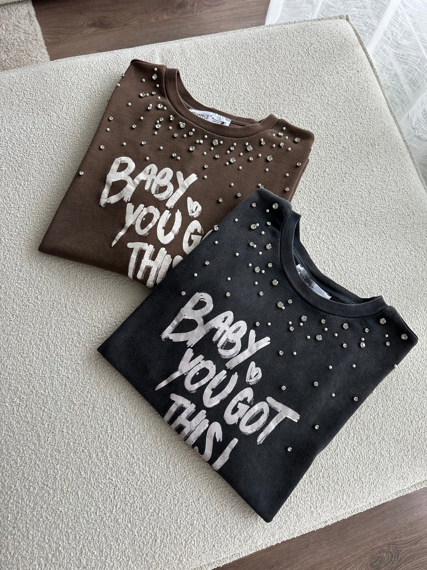 Taşlı incili taşlanmış tişört