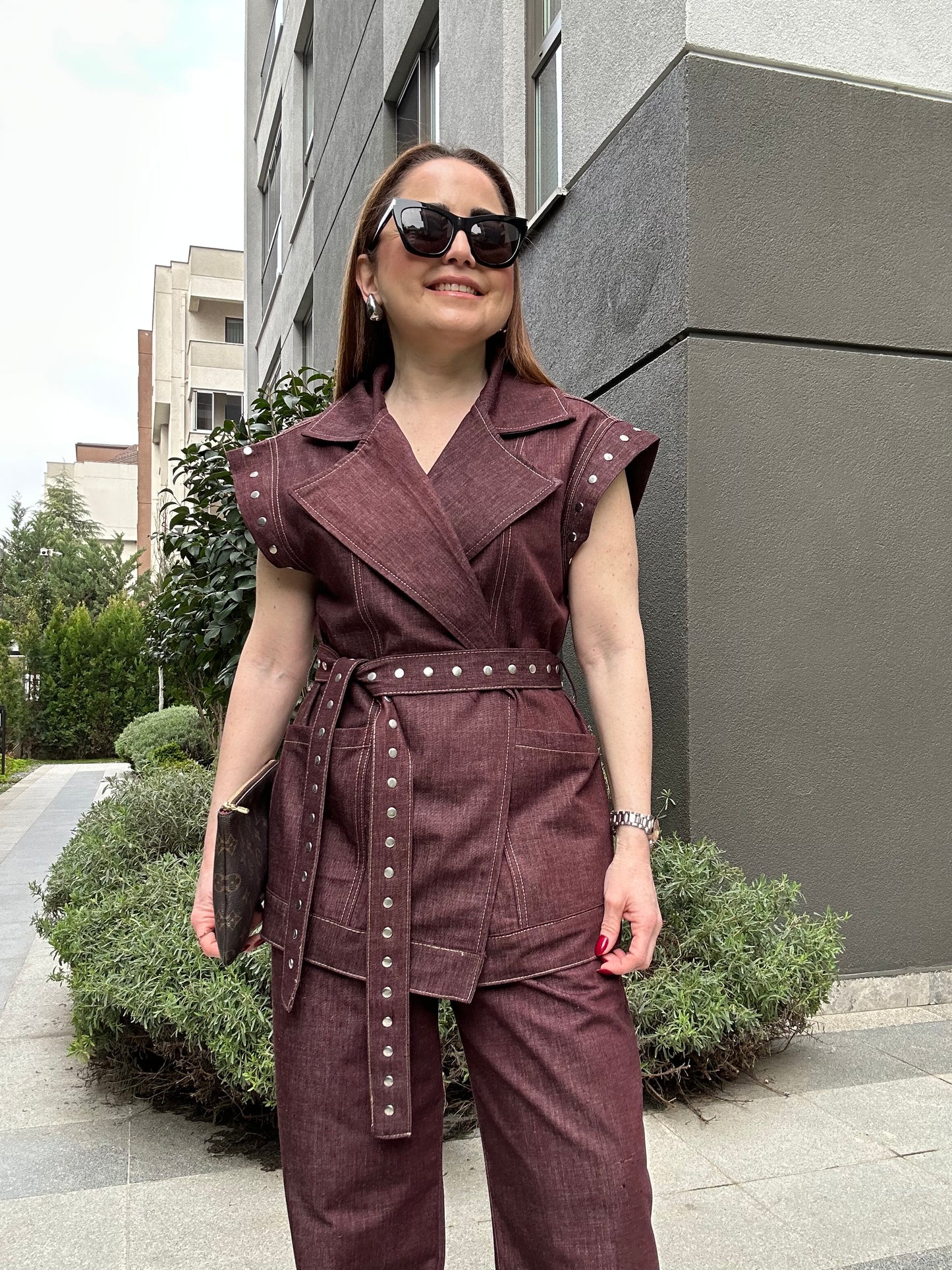 Premium zımbalı yelek takım