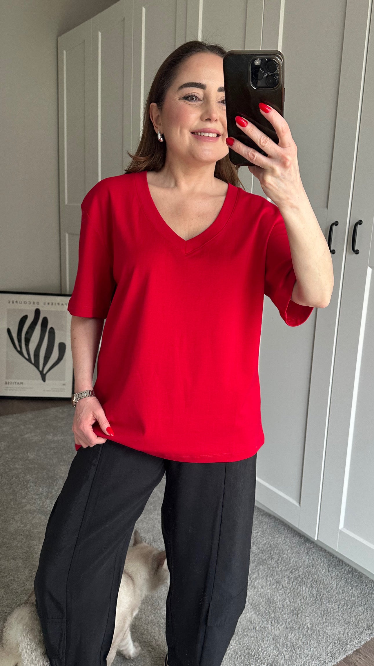 Oversize pamuklu v yaka tişört