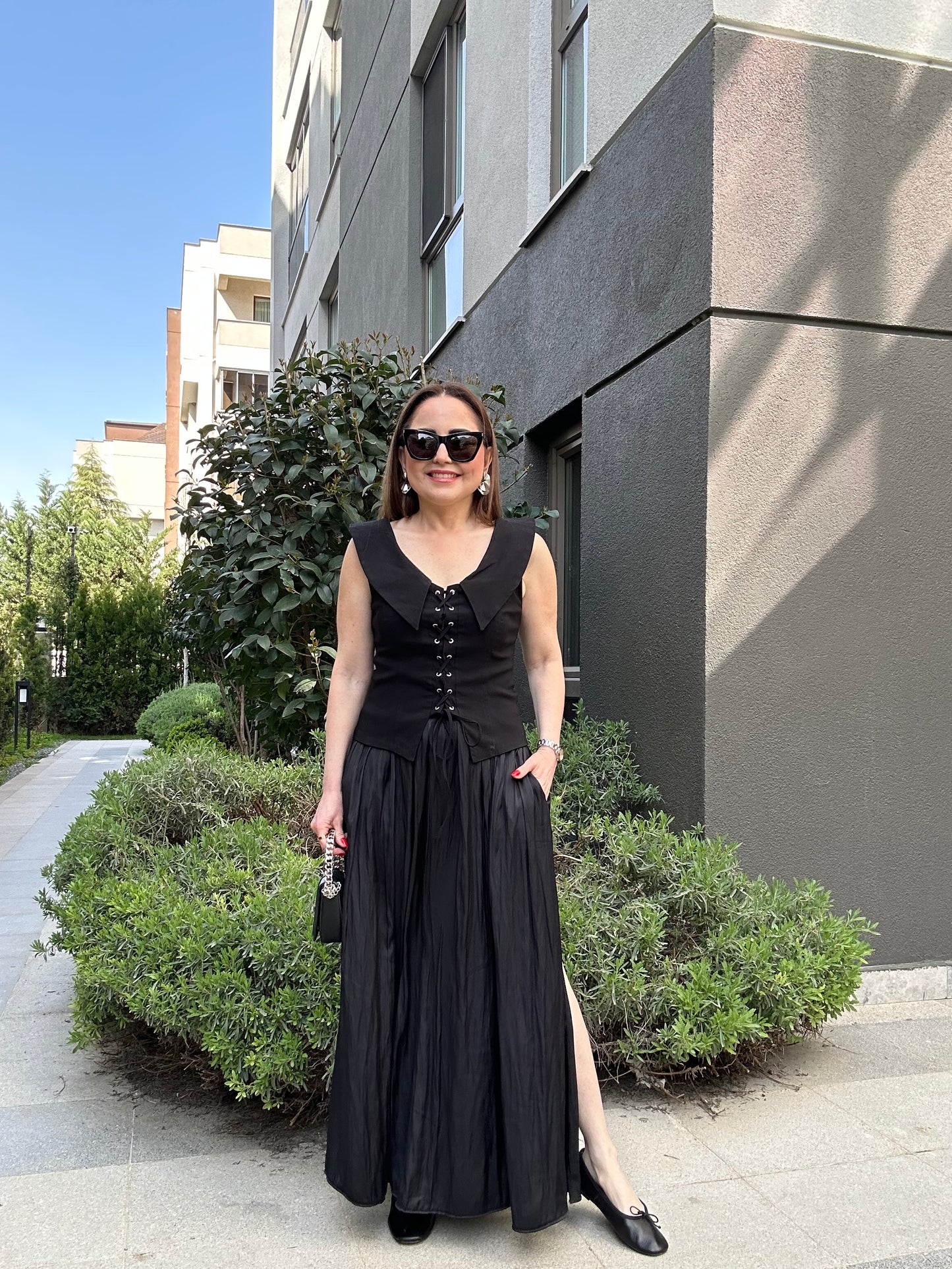 Premium yırtmaçlı saten etek