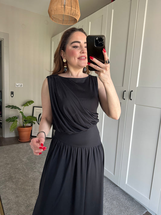 Marka muadil drapeli elbise