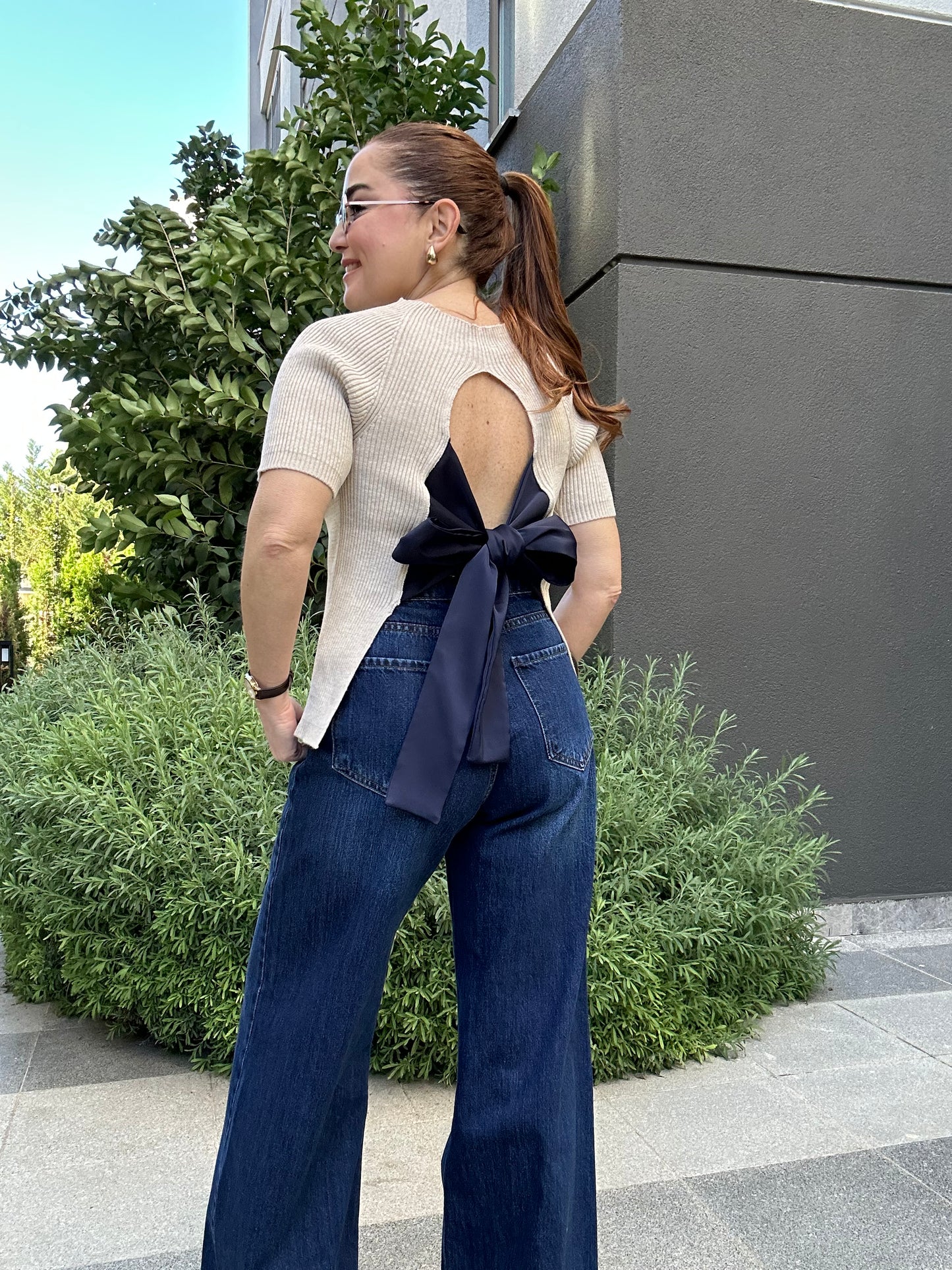 Kurdele detaylı triko