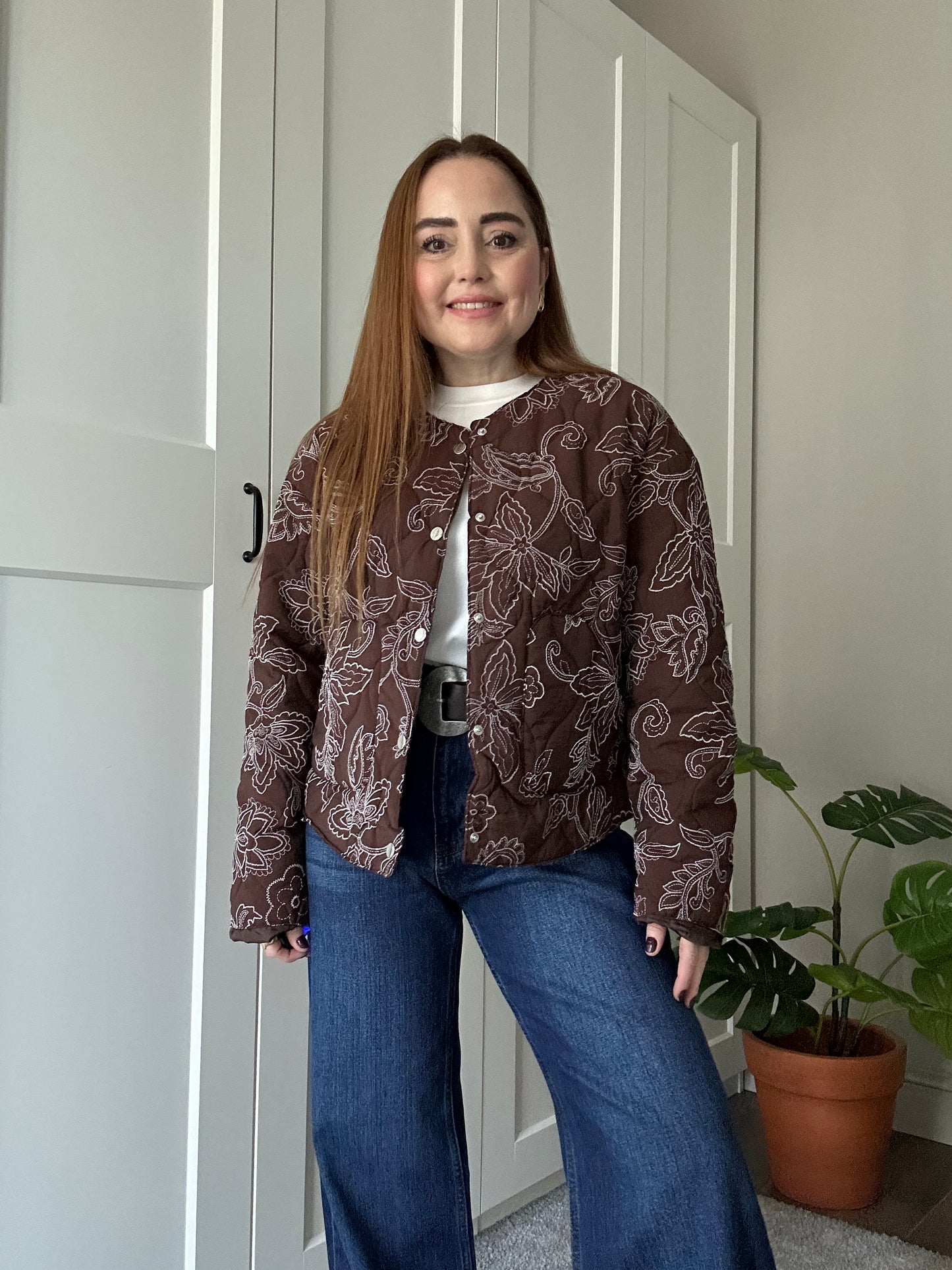 Nakışlı kapitone mont