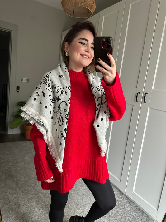 Desenli tok kare şal