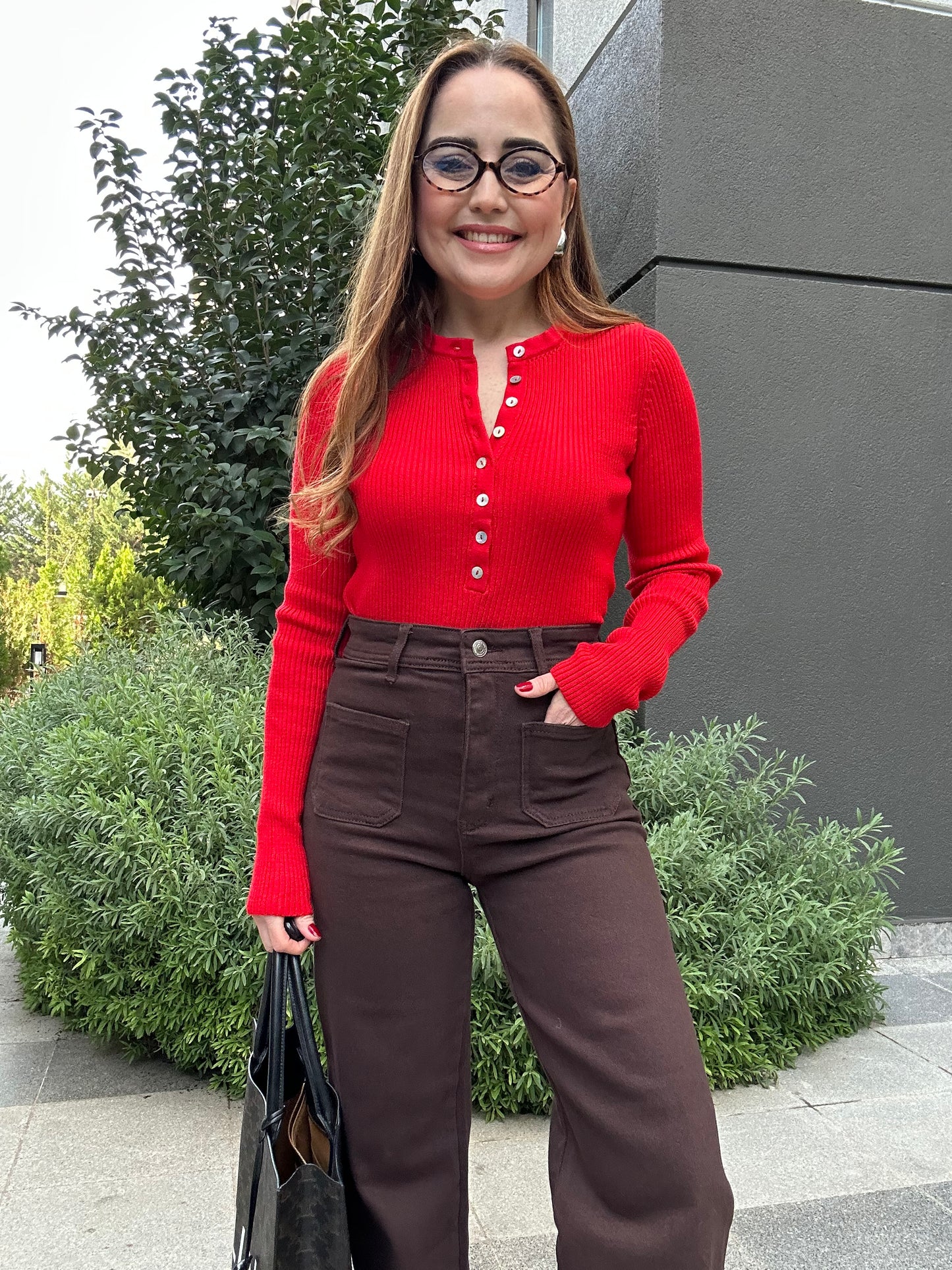 Sedef düğmeli triko