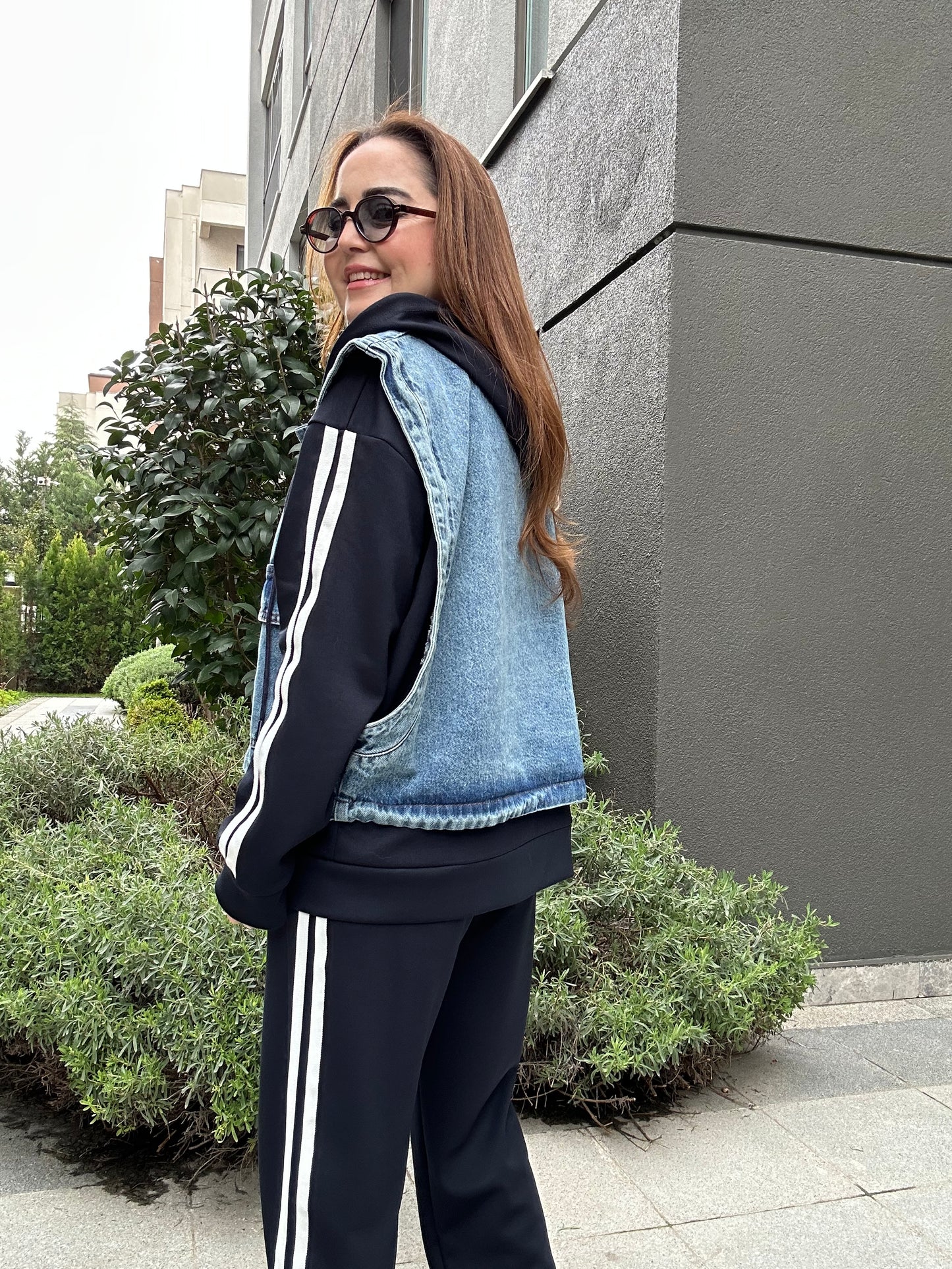 Denim yelekli takım