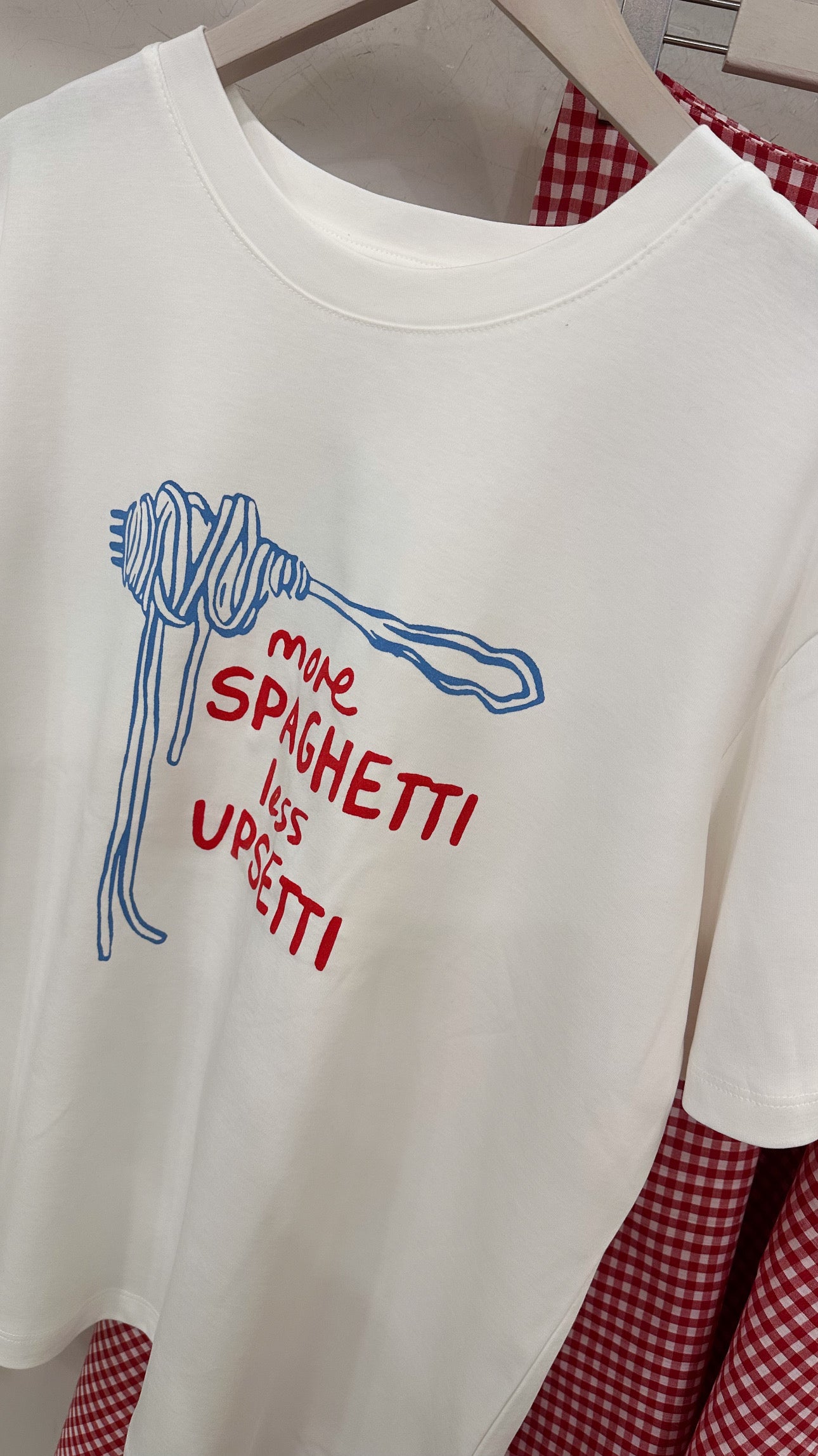 Spagetti baskılı tişört