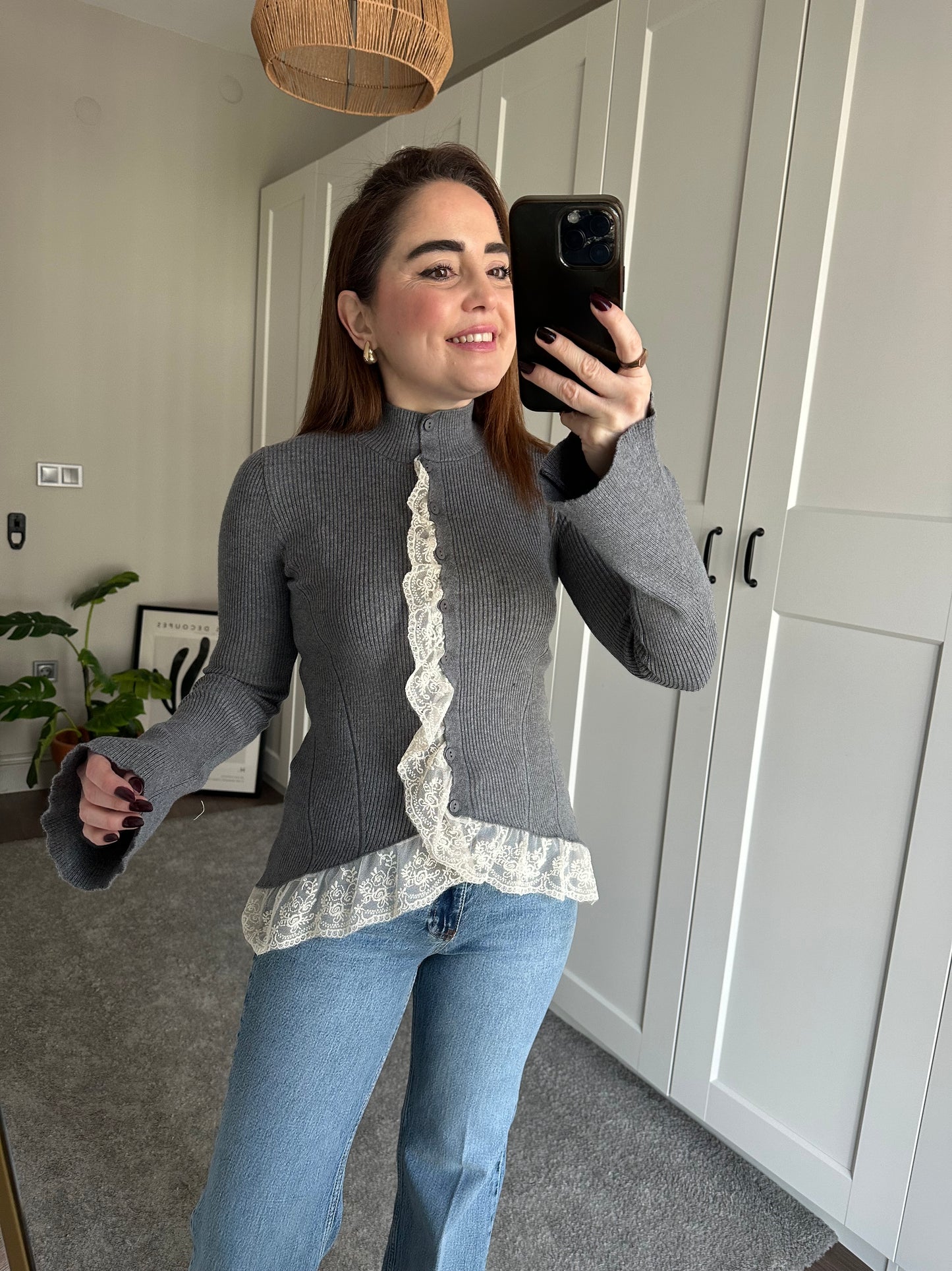 Dantel detaylı hırka