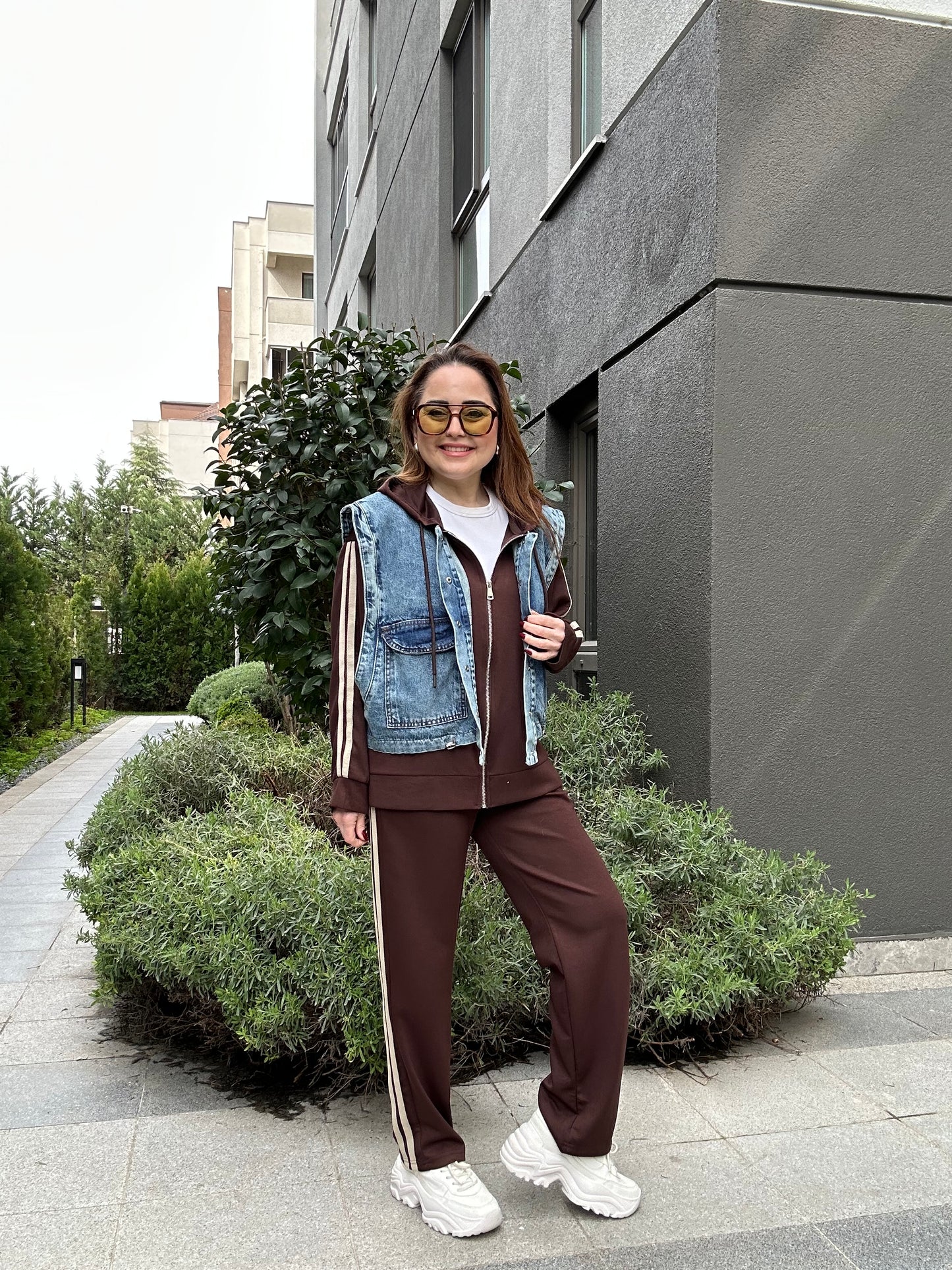 Denim yelekli takım
