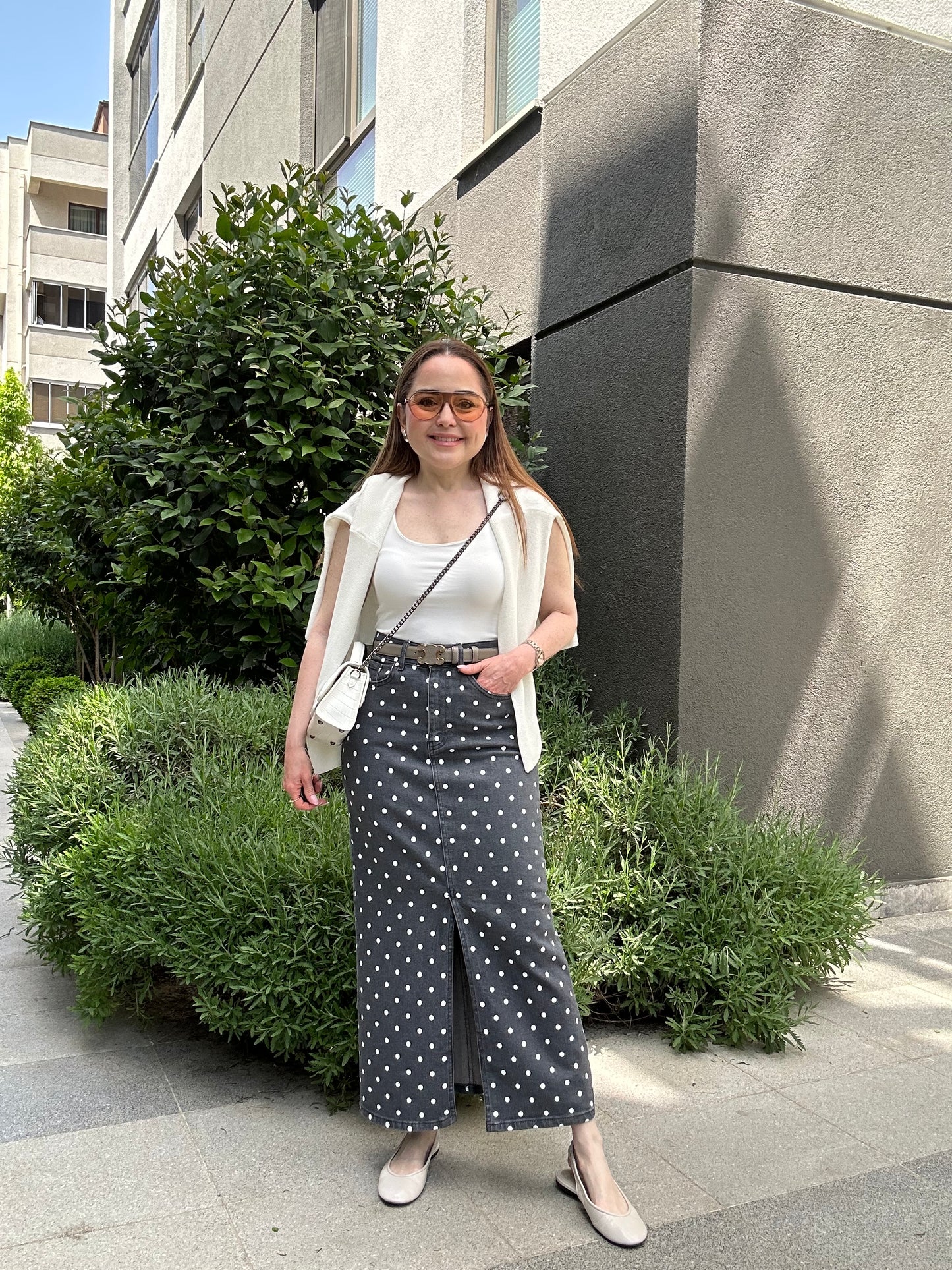 Yırtmaçlı pauntiyeli denim etek