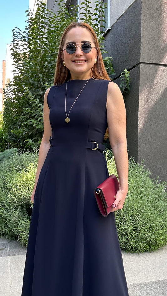 Bel detaylı krep elbise