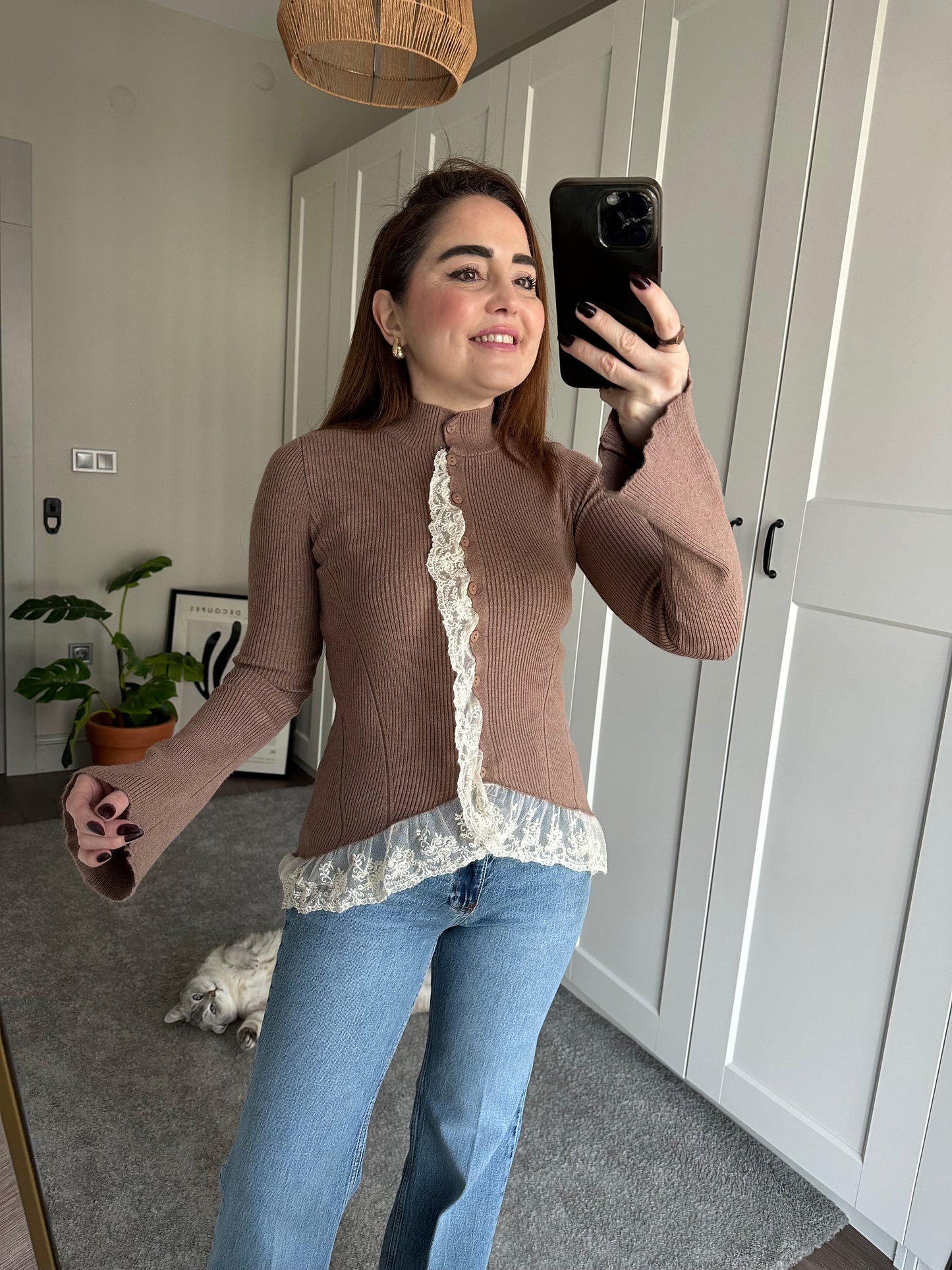 Dantel detaylı hırka